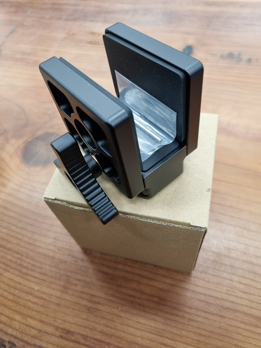 TRIPOD SADDLE CLAMPS