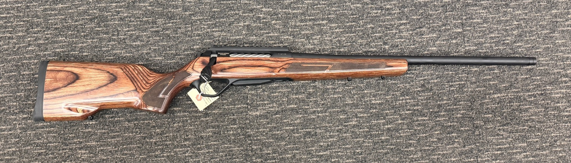 S/H LITHGOW LA102 SIGNATURE 243 WIN S/N- Y12149 STK- 40030