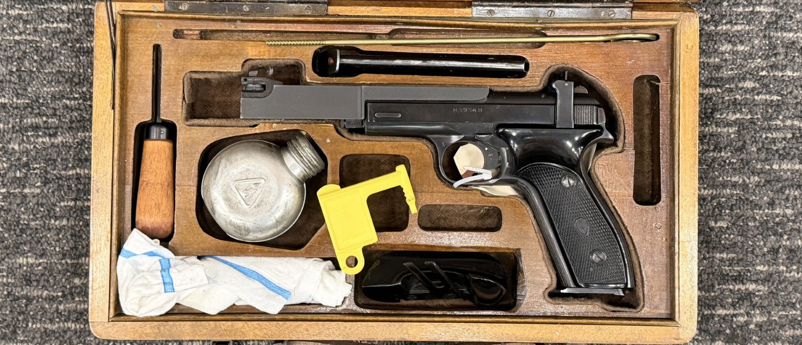 S/H MARGOLAN TARGET 22 LR SERIAL NUMBER M3934H