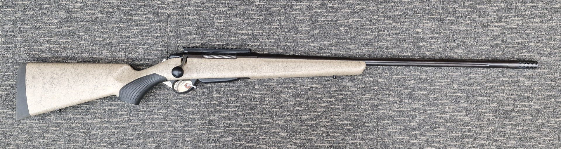 S/H TIKKA T3X ROUGHTECH 300 WIN MAG TAN SN-AH5919 STK-43129