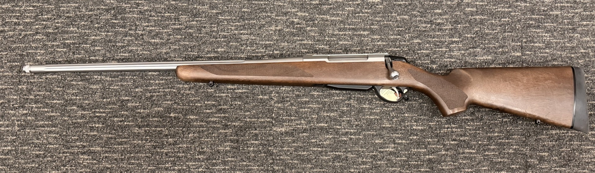 S/H TIKKA T3X HUNTER LEFT HAND 223 REM S/N- Z06725
