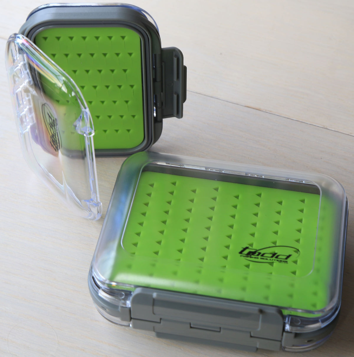 TODD FLY BOX- CLEAR DOUBLE SIDED MEDIUM TRI SLIT SILICONE FOAM — H ...